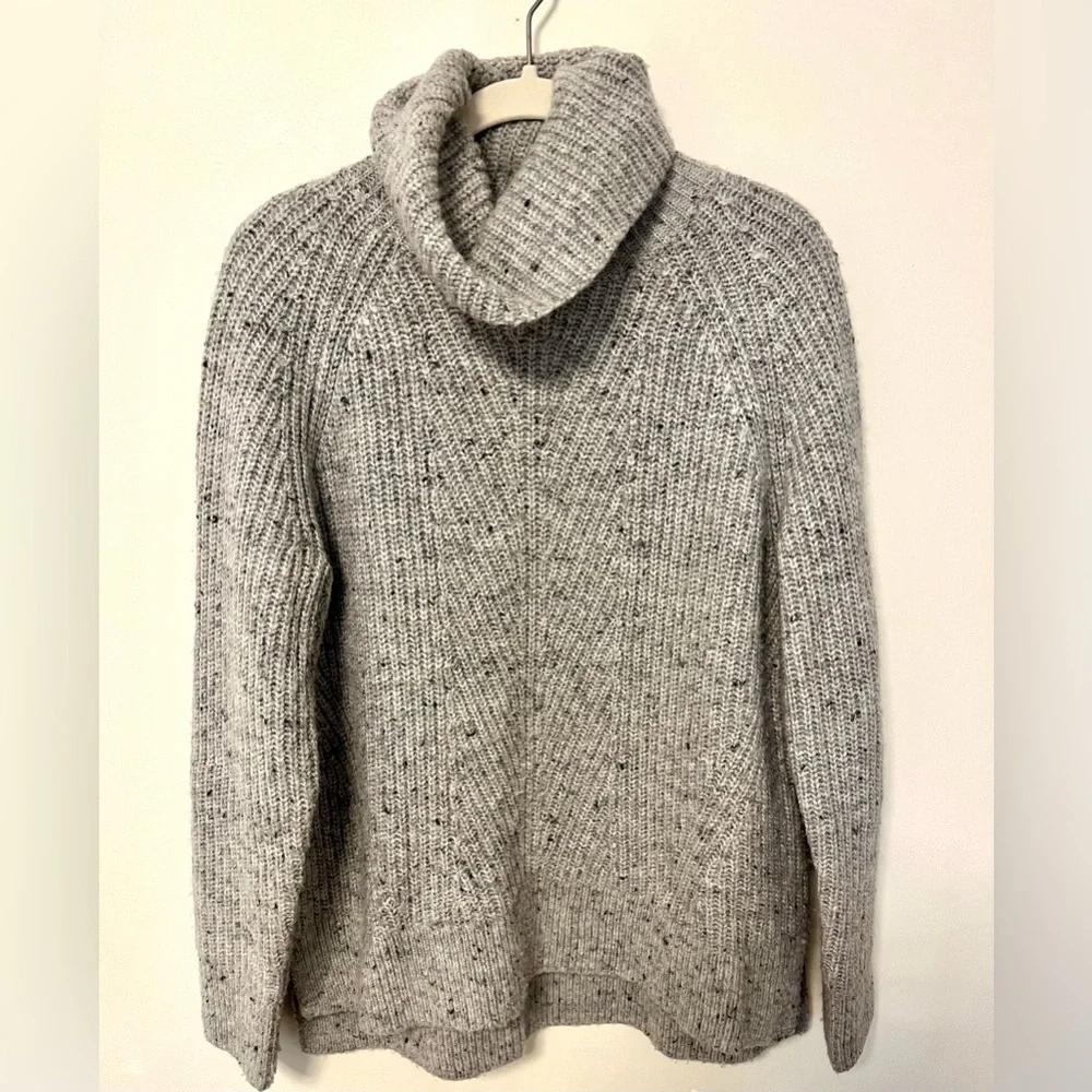 Madewell Donegal Mercer Turtleneck Sweater in Coziest Yarn size Medium